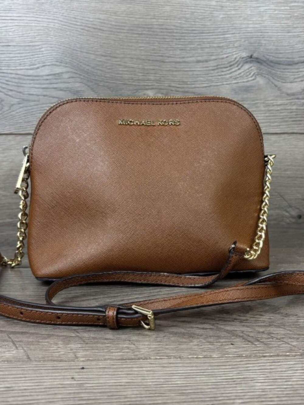 > Michael Kors Tan Crossbody Bag with Gold Chain Accents